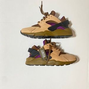 LIMITED EDITION NIKE AIR HUARACHE MENS.
